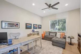 7124 Trevino Dr, Moorpark, CA 93021 - Photo 32