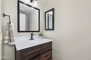 218 Mariposa Dr, Newbury Park, CA 91320 - Photo 6