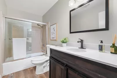 218 Mariposa Drive, Newbury Park, CA 91320 - Photo 24