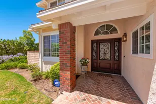 5801 Middle Crest Dr, Agoura Hills, CA 91301 - Photo 2
