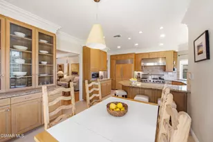 5801 Middle Crest Dr, Agoura Hills, CA 91301 - Photo 10