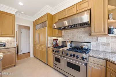 5801 Middle Crest Drive, Agoura Hills, CA 91301 - Photo 6