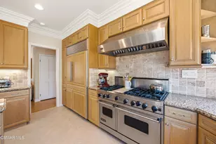 5801 Middle Crest Dr, Agoura Hills, CA 91301 - Photo 6
