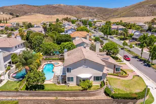 5801 Middle Crest Dr, Agoura Hills, CA 91301 - Photo 40