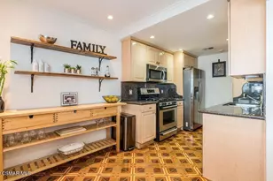 18102 Burbank Blvd, Tarzana, CA 91356 - Photo 16
