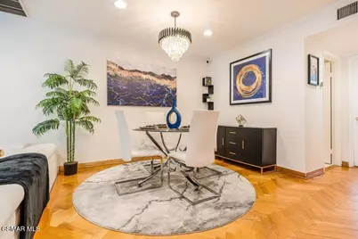 18102 Burbank Boulevard #29, Tarzana, CA 91356 - Photo 6