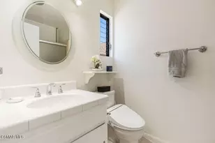 18102 Burbank Blvd, Tarzana, CA 91356 - Photo 34