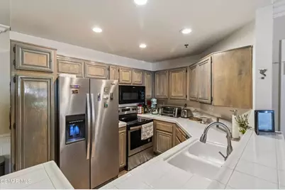 5805 Oak Bend Lane #211, Oak Park, CA 91377 - Photo 6