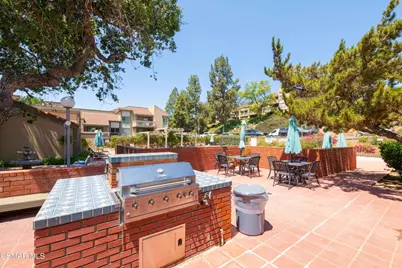 460 Arbor Lane Court ##203, Thousand Oaks, CA 91360 - Photo 2
