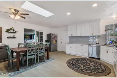 906 Granby Street, Simi Valley, CA 93065 - Photo 12