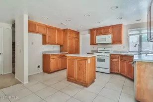 2155 Meadow Brook Ct, Thousand Oaks, CA 91362 - Photo 8