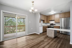 286 Oak Leaf Dr, Thousand Oaks, CA 91360 - Photo 16