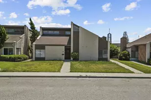 810 W Janetwood Dr, Oxnard, CA 93030 - Photo 28