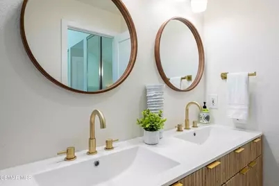 3079 E Sierra Drive, Thousand Oaks, CA 91362 - Photo 22