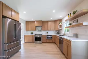 3079 E Sierra Dr, Thousand Oaks, CA 91362 - Photo 12