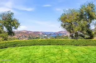 2342 Heatherbank Court, Thousand Oaks, CA 91361 - Photo 2