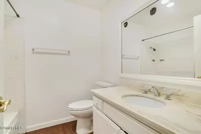 8021 Canby Avenue #3, Reseda, CA 91335 - Photo 16