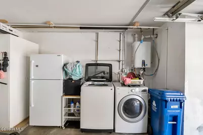 8021 Canby Avenue #3, Reseda, CA 91335 - Photo 24