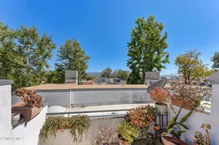 1253 Tivoli Ln, Simi Valley, CA 93065 - Photo 20