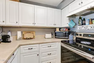 1253 Tivoli Ln, Simi Valley, CA 93065 - Photo 10