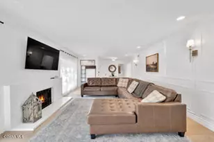 135 W Gainsborough Rd, Thousand Oaks, CA 91360 - Photo 16