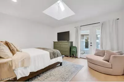 135 W Gainsborough Road, Thousand Oaks, CA 91360 - Photo 30