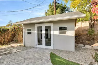 135 W Gainsborough Road, Thousand Oaks, CA 91360 - Photo 38