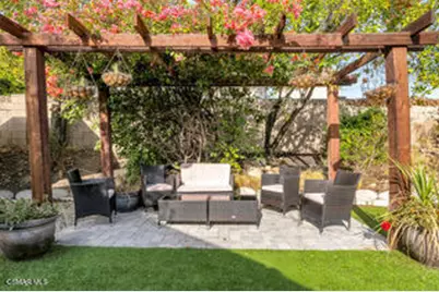 135 W Gainsborough Road, Thousand Oaks, CA 91360 - Photo 40
