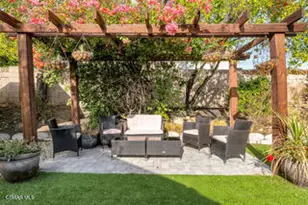 135 W Gainsborough Rd, Thousand Oaks, CA 91360 - Photo 40