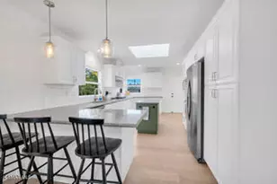 135 W Gainsborough Rd, Thousand Oaks, CA 91360 - Photo 20