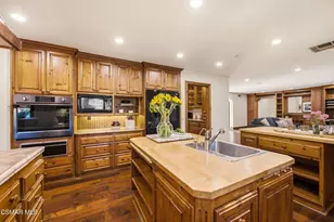 5676 Colodny Dr, Agoura Hills, CA 91301 - Photo 38