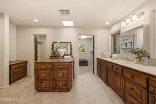 5676 Colodny Dr, Agoura Hills, CA 91301 - Photo 54