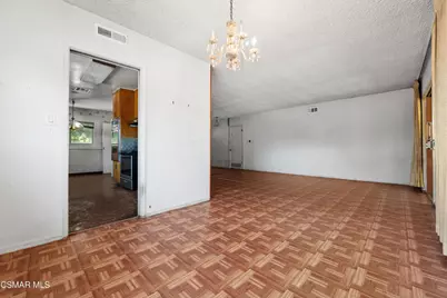 18954 Saticoy Street, Reseda, CA 91335 - Photo 8
