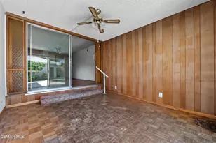 18954 Saticoy St, Reseda, CA 91335 - Photo 26
