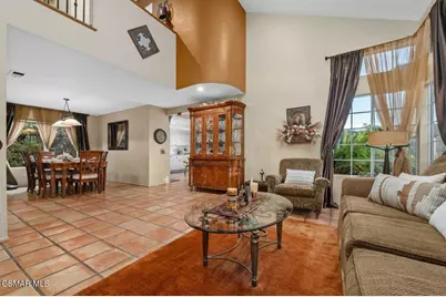 625 Galloping Hill Road, Simi Valley, CA 93065 - Photo 10