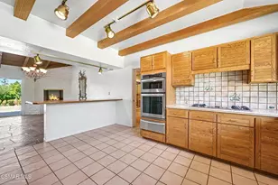 195 Avocado Pl, Camarillo, CA 93010 - Photo 56