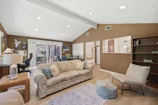 6547 Pinion St, Oak Park, CA 91377 - Photo 14
