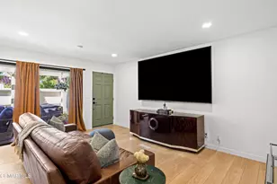 1284 Landsburn Cir, Westlake Village, CA 91361 - Photo 6