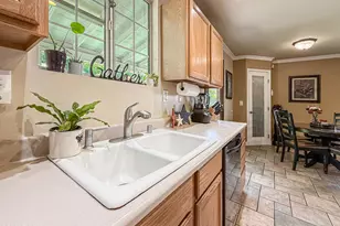 6203 Wisteria St, Simi Valley, CA 93063 - Photo 12