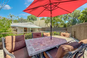 6203 Wisteria St, Simi Valley, CA 93063 - Photo 36