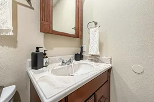 6203 Wisteria St, Simi Valley, CA 93063 - Photo 18