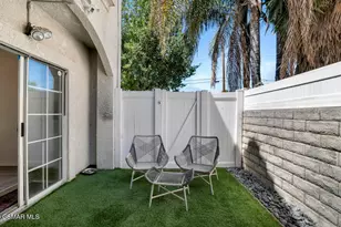 18316 Keswick St, Reseda, CA 91335 - Photo 16
