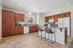 37531 Rockie Ln, Palmdale, CA 93552 - Photo 16