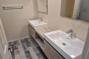 14506 Benefit St, Sherman Oaks, CA 91403 - Photo 12