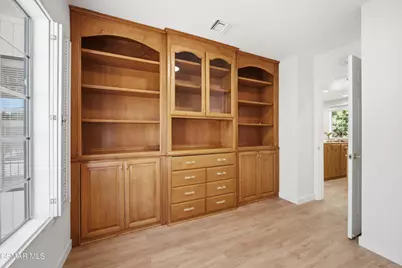 22421 Kearny Street, Calabasas, CA 91302 - Photo 24