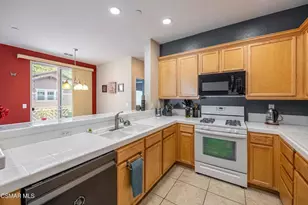 16714 Nicklaus Dr, Sylmar, CA 91342 - Photo 12