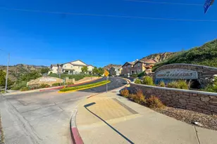 16714 Nicklaus Dr, Sylmar, CA 91342 - Photo 36