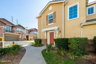 16714 Nicklaus Dr, Sylmar, CA 91342 - Photo 4