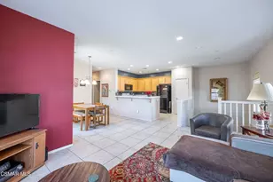 16714 Nicklaus Dr, Sylmar, CA 91342 - Photo 6