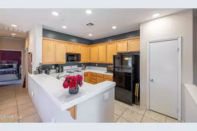16714 Nicklaus Drive #68, Sylmar, CA 91342 - Photo 10